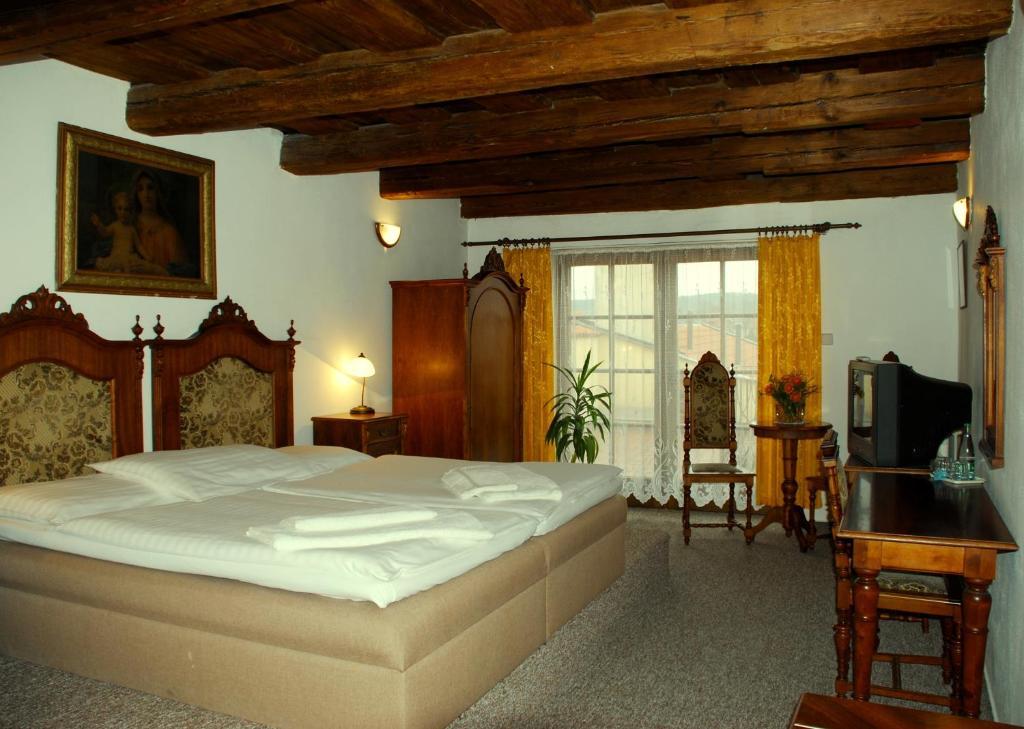Hotel Zlaty Kohout Mladá Boleslav Zimmer foto