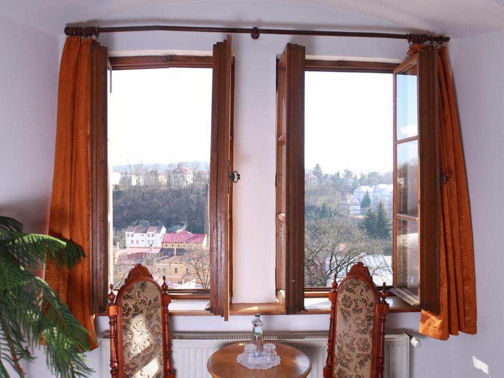 Hotel Zlaty Kohout Mladá Boleslav Exterior foto